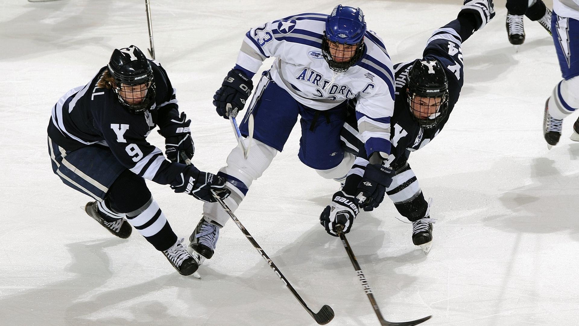 “胡利安·门德斯的球场统治力,带领美洲狮队冲击国际赛场”